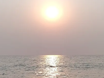 Sonnenuntergang am Meer hell